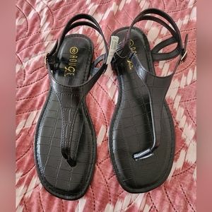 Croc style women's sandals